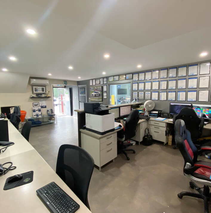 Bodytech office area