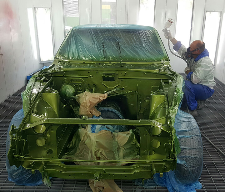 Sydney car restoration spray painting