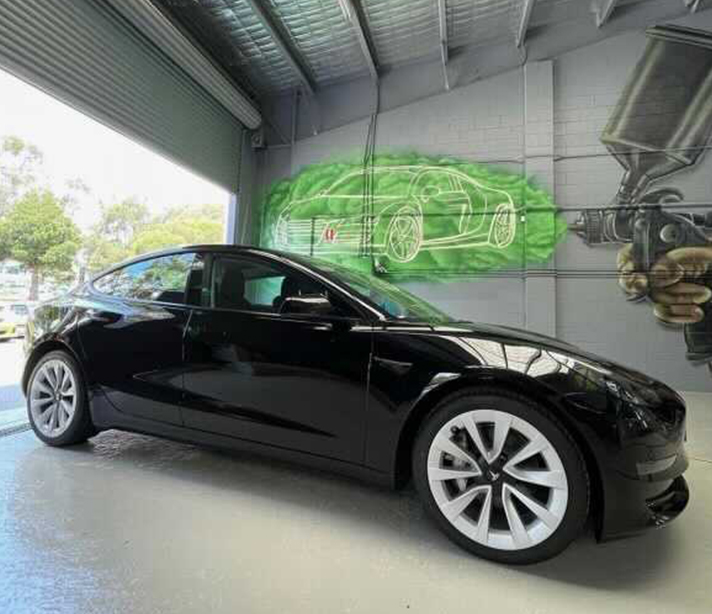 Tesla Body Black